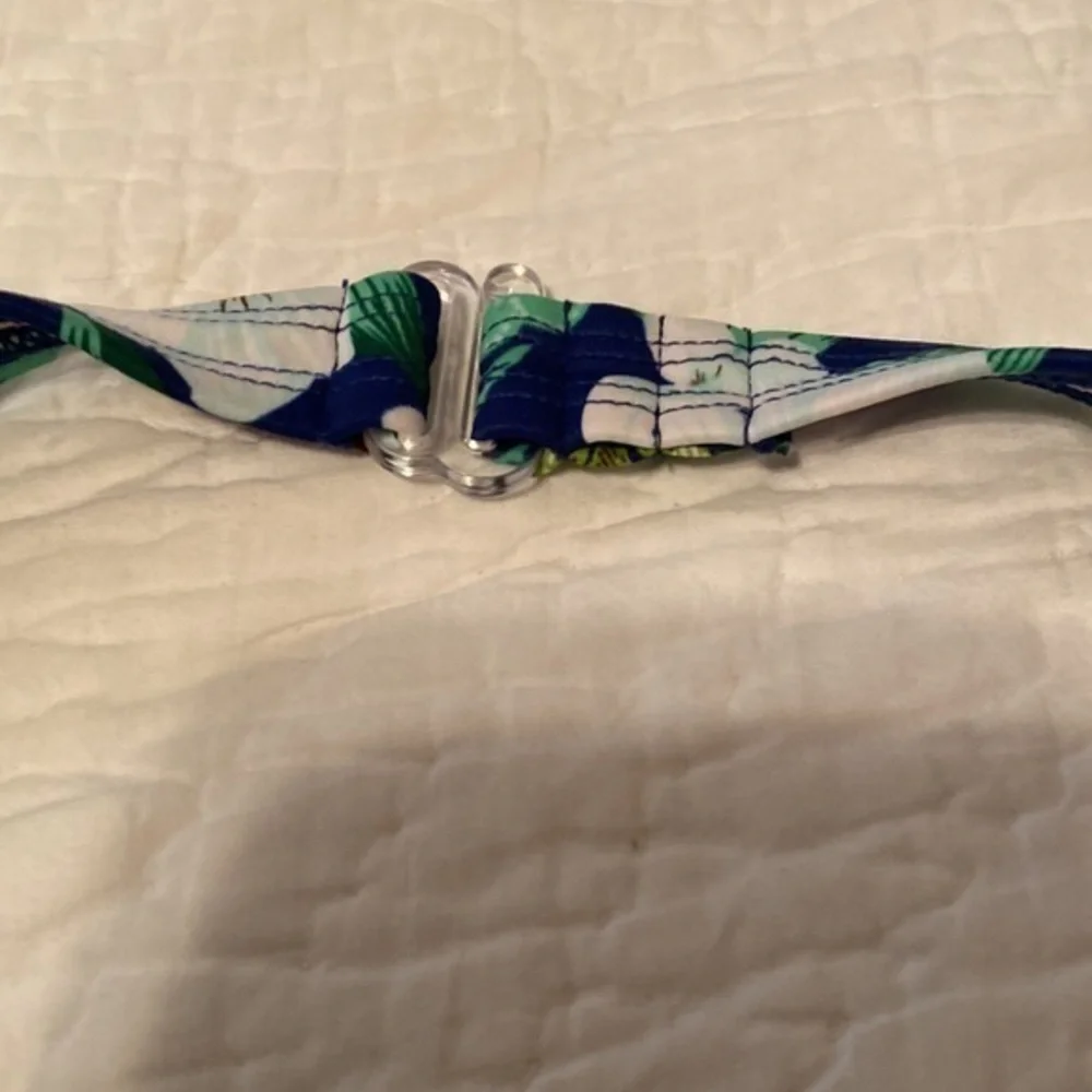 Islander floral bikini top‎